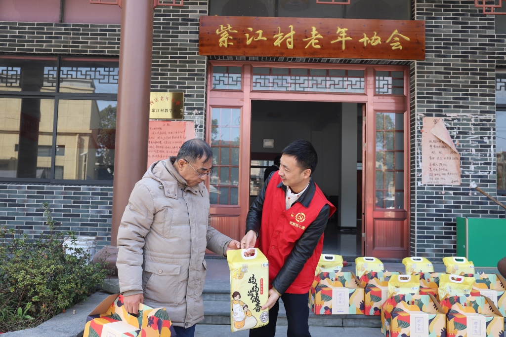 暖春意，敬老情-雙林多年堅持慰問(wèn)孤寡老人